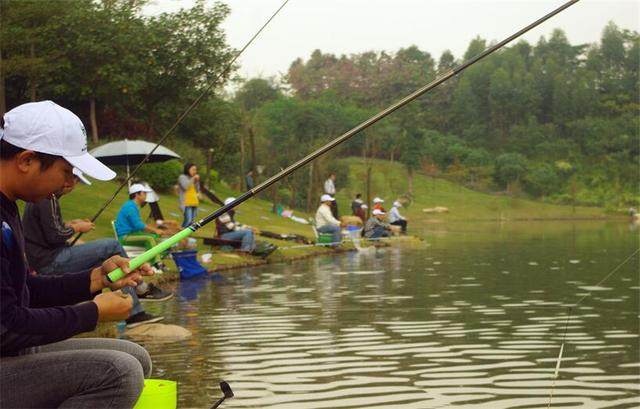 在梅雨季钓鱼的忌讳与技巧